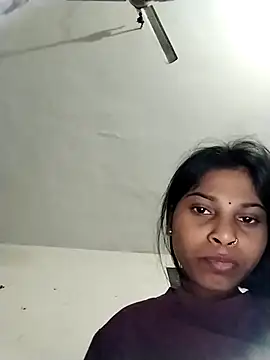 Snapshot of Rapunzal chatting on 5, 11, 2025 Rapunzal online show from 5, 11, 2025