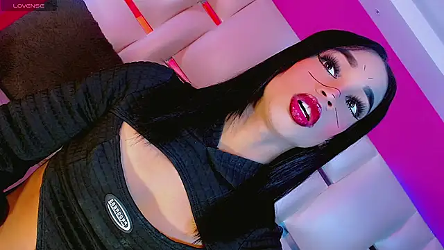 Snapshot of JessiscaWalker chatting on 18, 11, 2025 JessiscaWalker online show from 18, 11, 2025