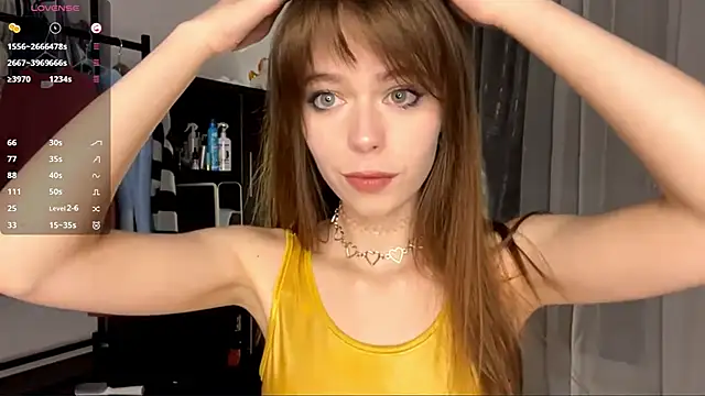 YourLittleElfie online show from 4, 10, 2025