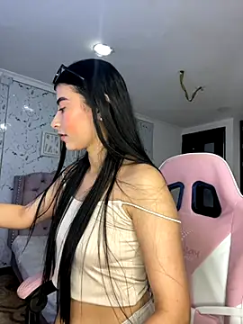 Isabella Montoya online show from 17, 9, 2025