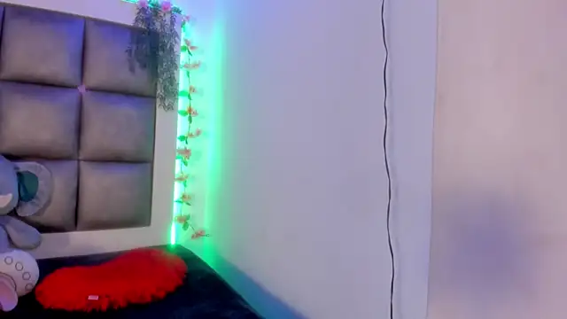abbiecollins js online show from 30, 6, 2026