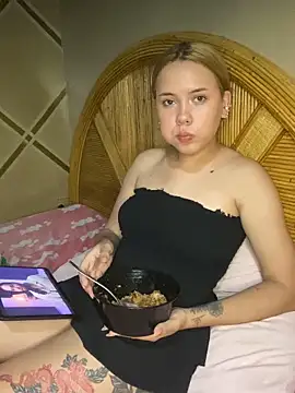 coupleyys online show from 19, 5, 2026