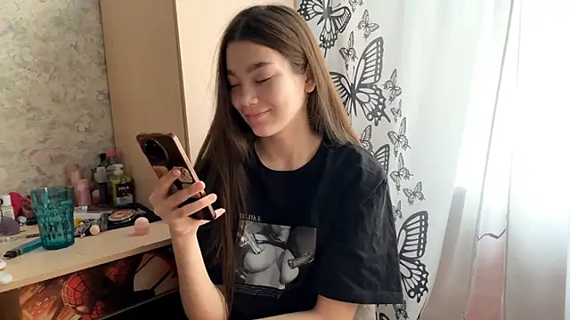 Cuteviola online show from 25, 2, 2026