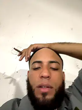 LeoPR00 online show from 24, 9, 2025