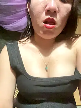 Snapshot of Luna-ass chatting on 3, 10, 2025 Luna-ass online show from 3, 10, 2025