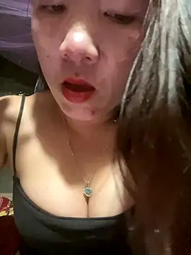 Snapshot of Luna-ass chatting on 11, 10, 2025 Luna-ass online show from 11, 10, 2025