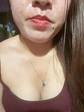 Luna-ass online show from 1, 3, 2026