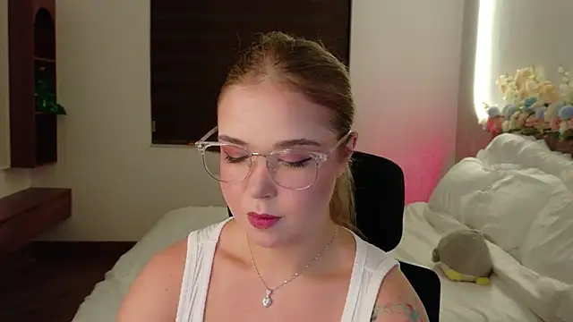 Lilith Bonheur online show from 7, 4, 2026