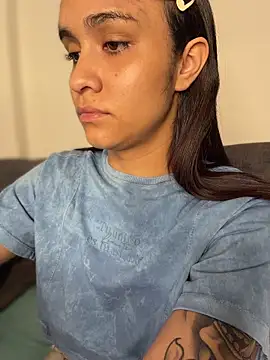 Isabella-Teen online show from 10, 1, 2026