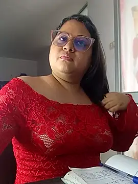 Snapshot of Chiki_hot92 chatting on 4, 11, 2025 Chiki hot92 online show from 4, 11, 2025