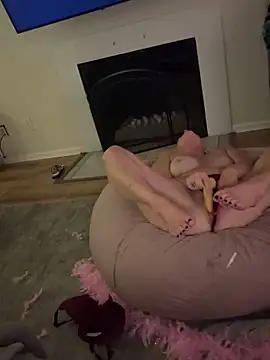 Snapshot of JemTastic chatting on 9, 11, 2025 JemTastic online show from 9, 11, 2025