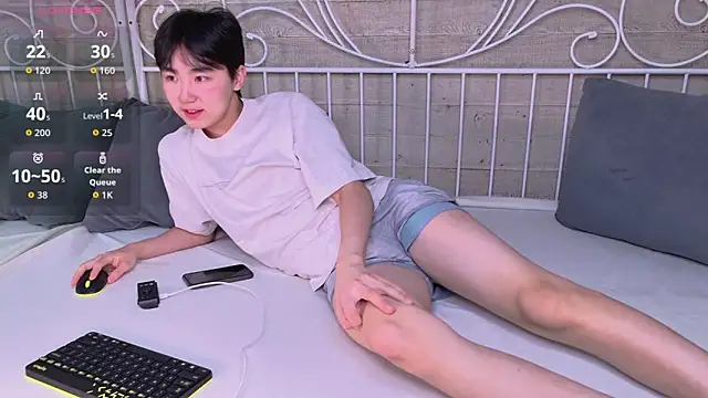 HeejinWang online show from 18, 12, 2025