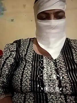 Love-890 online show from 17, 10, 2025