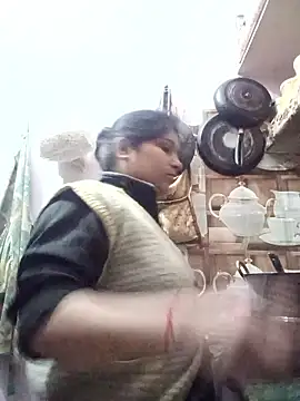 aliya-jaan71 online show from 15, 1, 2026