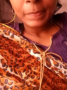 Snapshot of Miss_linaa chatting on 26, 11, 2025 Miss linaa online show from 26, 11, 2025