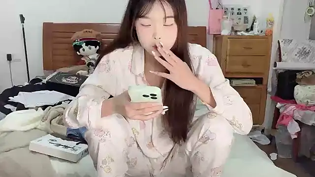 Snapshot of Akong11 chatting on 28, 9, 2025 Akong11 online show from 28, 9, 2025