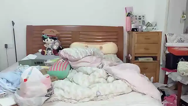 Snapshot of Akong11 chatting on 16, 10, 2025 Akong11 online show from 16, 10, 2025