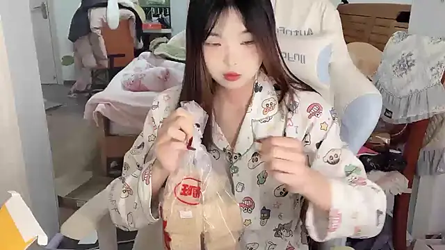 Akong11 online show from 23, 12, 2025