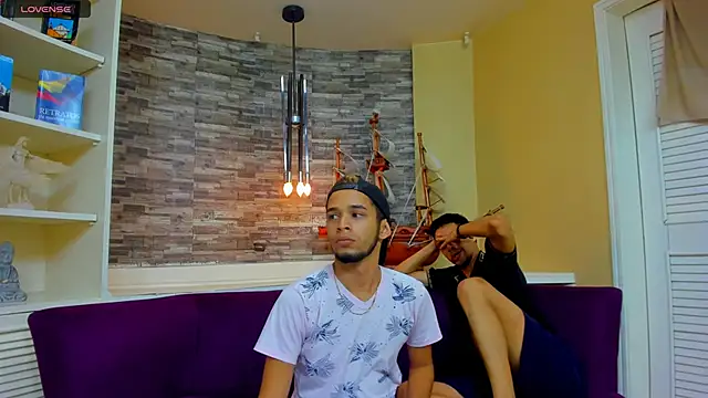 Juicy Creww online show from 21, 9, 2025