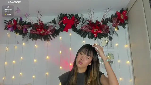 Susy spark online show from 19, 12, 2025