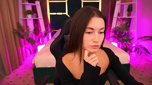 CherryyLulu online show from 8, 10, 2025