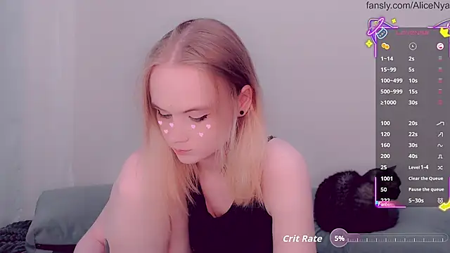 Snapshot of AliceNya_cute chatting on 21, 9, 2025 AliceNya cute online show from 21, 9, 2025