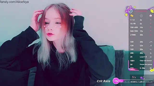 Snapshot of AliceNya_cute chatting on 15, 10, 2025 AliceNya cute online show from 15, 10, 2025