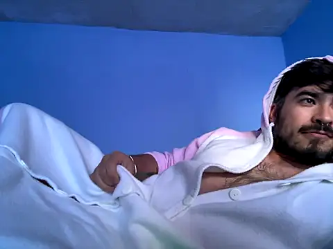 Leon  Dark online show from 21, 10, 2025