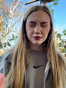 MilaMoone online show from 3, 11, 2025