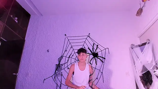 Snapshot of j_martony chatting on 17, 10, 2025 j martony online show from 17, 10, 2025