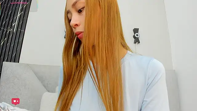 Naomi Rousse online show from 23, 2, 2026