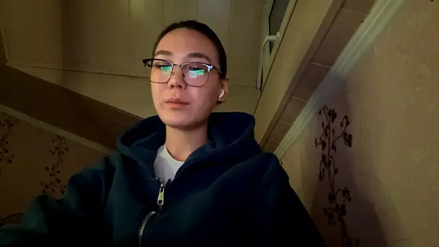 Snapshot of marry_dreams chatting on 8, 11, 2025 marry dreams online show from 8, 11, 2025