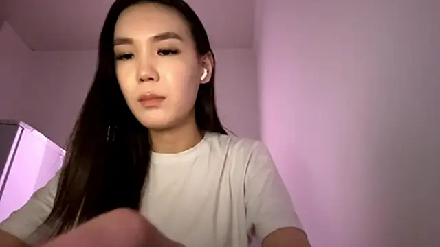 Snapshot of marry_dreams chatting on 17, 12, 2025 marry dreams online show from 17, 12, 2025