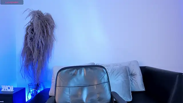 Megancoxx online show from 15, 11, 2025