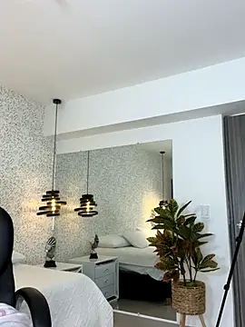 Snapshot of EMILIIA_RICHTER__ chatting on 29, 9, 2025 EMILIIA RICHTER online show from 29, 9, 2025