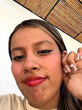 Snapshot of EMILIIA_RICHTER__ chatting on 7, 10, 2025 EMILIIA RICHTER online show from 7, 10, 2025