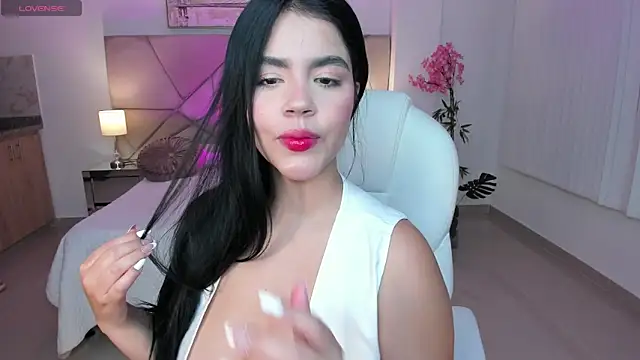 Snapshot of Mila_blaze chatting on 28, 11, 2025 Mila blaze online show from 28, 11, 2025