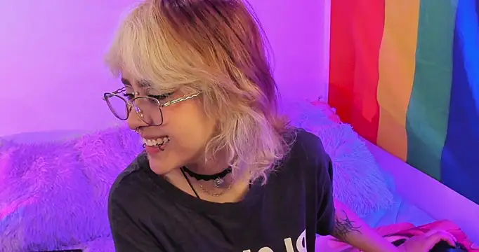 NekoWaifu online show from 7, 10, 2025