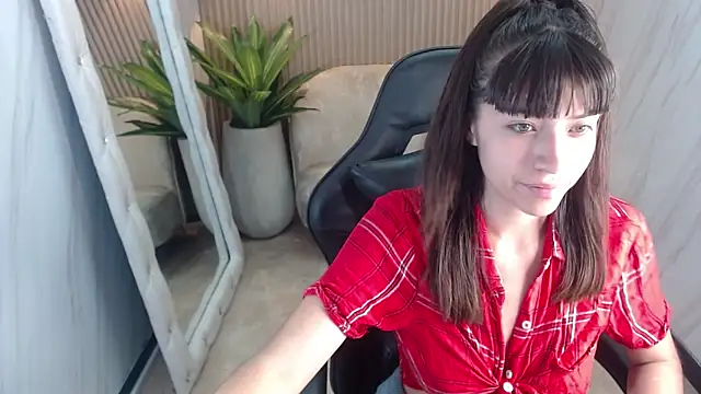 Isabella Blondetf online show from 26, 9, 2025