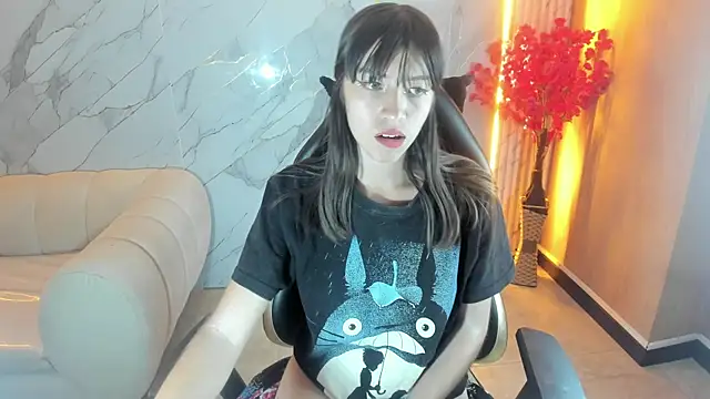 Isabella Blondetf online show from 8, 11, 2025