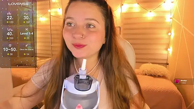 sophiee09  online show from 9, 4, 2026