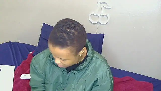 Serafynn online show from 1, 10, 2025