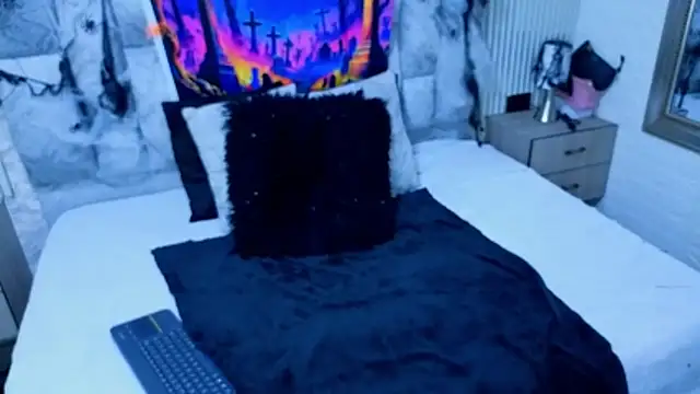 sofiagutierrez   online show from 25, 10, 2025