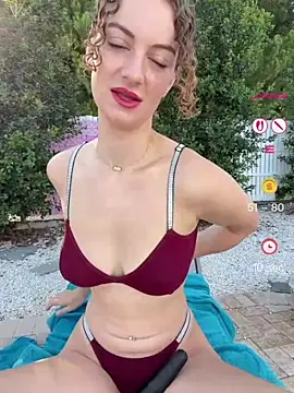 CurlyChloe online show from 20, 7, 2026