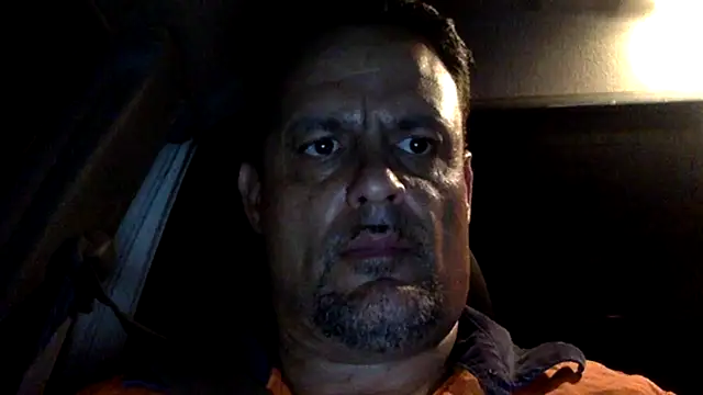 Snapshot of Andys828282 chatting on 23, 9, 2025 Andys828282 online show from 23, 9, 2025