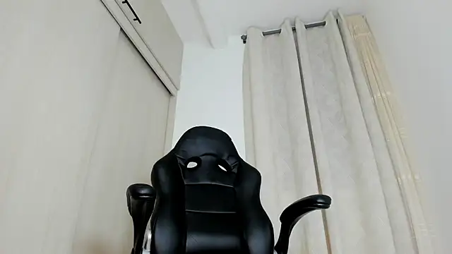 Biscuit oliva online show from 15, 4, 2026