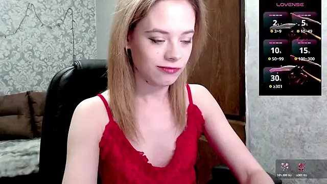 Snapshot of Kate__Loves chatting on 12, 7, 2026 Kate Loves online show from 12, 7, 2026