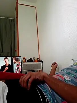 Snapshot of Mikaaa97 chatting on 27, 10, 2025 Mikaaa97 online show from 27, 10, 2025