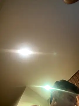 Snapshot of RoyDino chatting on 9, 10, 2025 RoyDino online show from 9, 10, 2025