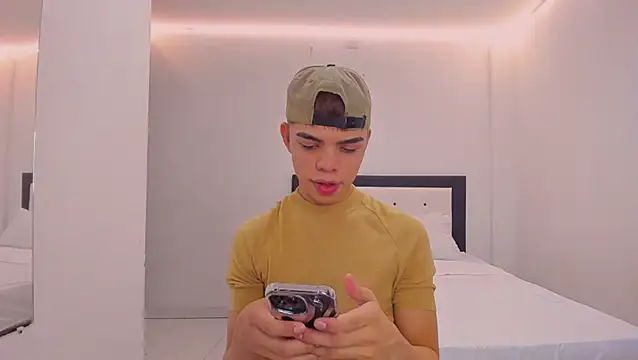 Snapshot of Zacktorres_ chatting on 7, 2, 2026 Zacktorres online show from 7, 2, 2026